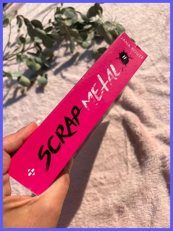 Boek "Scrap Metal" - Jana Rouze <3 – photo 4